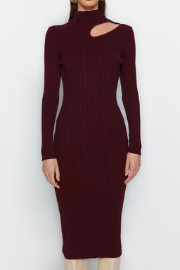 TRENDYOLMILLA Murdum Midi Triko Cut Out/Pencere Detayl? Elbise TWOAW24EL00028 фото 12