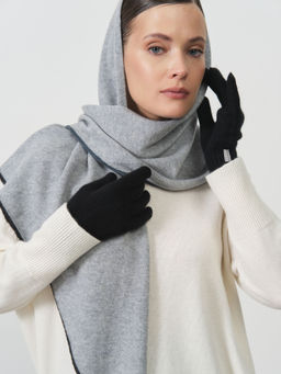 Перчатки из кашемира 31100 черные