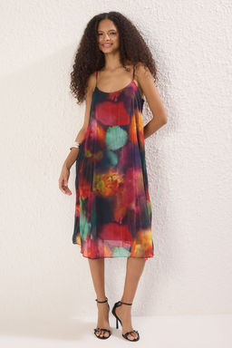 Cok Renkli Duz Kesim Soyut Desenli Midi Dokuma Sifon Astarl? Elbise TWOSS25EL00806 - Trendyolmilla фото 2