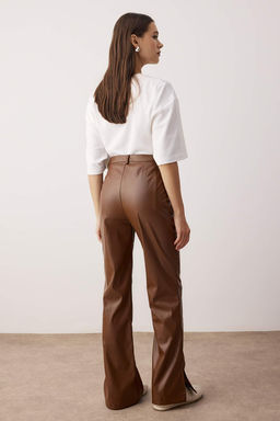 Kahverengi Suni Deri Flare Bootcut Pantolon TWOAW26PL00082 - Trendyolmilla фото 4