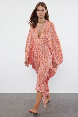 TRENDYOLMILLA Soyut Desenli Genis Kal?p Maxi Dokuma Buzgulu Plaj Elbisesi TBESS23EL00274  фото 11