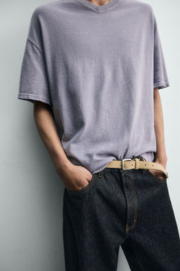 CAMISETA CUELLO PICO ALGOD?N - C??AMO / Malva