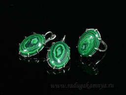 Кольцо Серьги с малахитом имитация размер 19