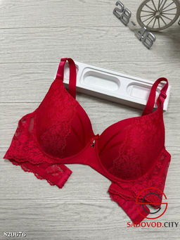 Бюстгальтер женский с кружевом