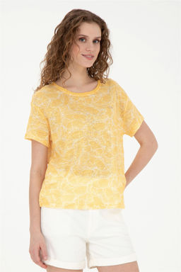 Женская шафрановая футболка