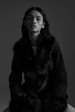 Chaqueta con ribetes efecto pelo - H&m фото 7