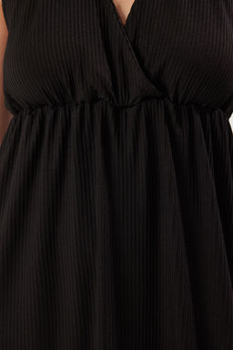 TRENDYOLMILLA Mavi Etnik Bask?l? V Yaka Etegi F?rfl?rl? Buzgulu Fitilli Esnek Maxi Orme Elbise TWOSS25EL00093