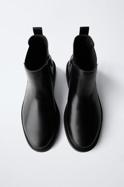 CHELSEA ANKLE BOOTS