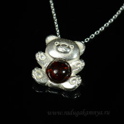 Кулон с янтарём в посеребрении "плюшевый мишка" 15*16мм т.коньячный