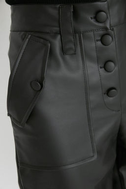 Limited Edition Siyah Havuc Dokuma Onden Dugmeli Suni Deri Pantolon TWOAW22PL0083