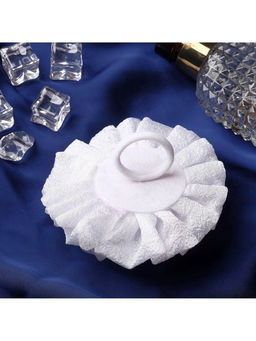 Цена за 6 шт. Бант для волос на резинке «Школьница», волнушка классика, d=11 см, белый