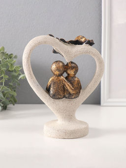Фигурка полистоун «Влюблённые человечки в каменном сердце с розами», под бронзу, 8.8×15.7×20 см