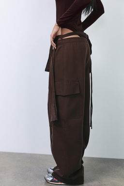 WASHED-EFFECT CARGO TROUSERS WITH ZIPS - Zara фото 4