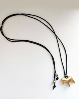 Подвеска на шнурке