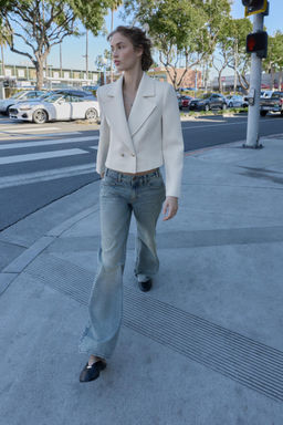 DOUBLE-BREASTED SHORT BLAZER - Zara фото 10