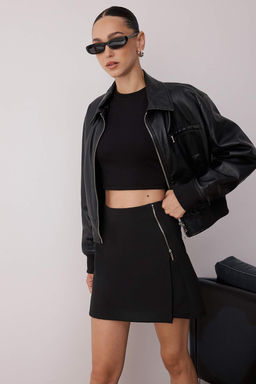 TRENDYOLMILLA Siyah Fermuar Detayl? Dokuma Sort Etek TWOSS20SR0139 фото 2