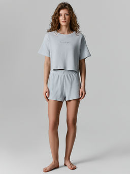 КОМПЛЕКТ ЖЕНСКИЙ (ФУТБОЛКА, ШОРТЫ) - Mark formelle фото 2