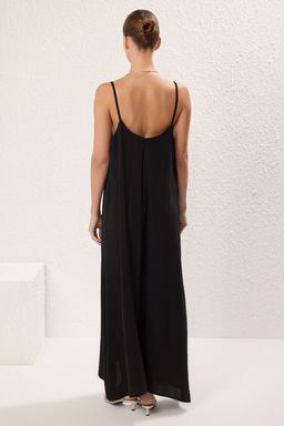 Siyah Duz Kesim V Yaka Maxi Dokuma Elbise TWOSS24EL00995