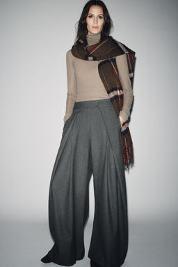 WIDE-LEG PINSTRIPE TROUSERS WITH DARTS ZW COLLECTION