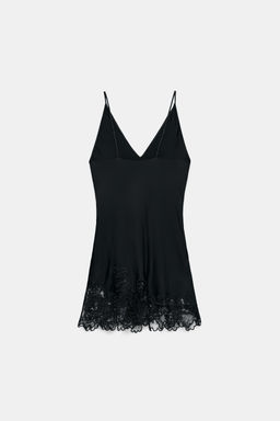 TOP SATINADO BORDADOS ZW COLLECTION / Negro