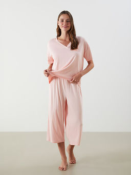 V Yaka ?i?ekli Kad?n Kaprili Pijama Tak?m?