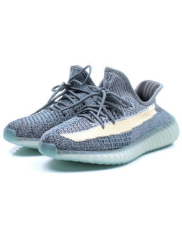 05-B557-12 Кроссовки женские