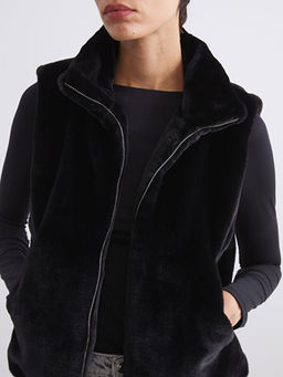 Dik Yaka Kad?n K?rk Yelek