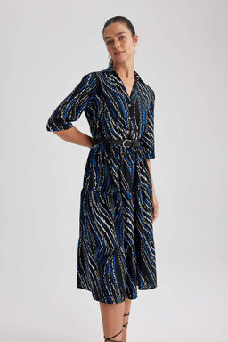 Платье миди с воротником-рубашкой и узором до половины рукава