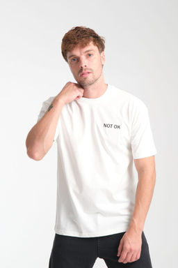 TRENDYOL MAN Beyaz Oversize/Genis Kesim Yaz? Bask?l? %100 Pamuk T-Shirt TMNSS25TS00205
