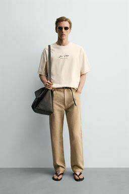 CAMISETA TEXTOS ESTAMPADOS / Crudo / Beige