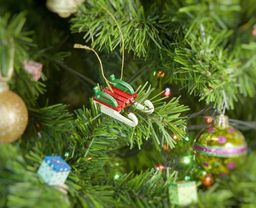 Маленькая елочная игрушка: Санки малые 3020 Classic