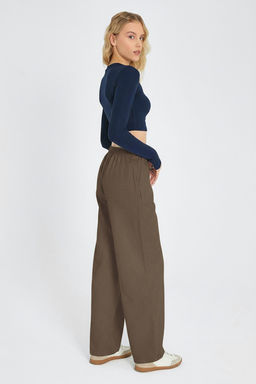 TRENDYOLMILLA Siyah Cep Detayl? Kot Gorunumlu Wide Leg/Genis Paca Dokuma Pantolon TWOSS25PL00076  фото 33