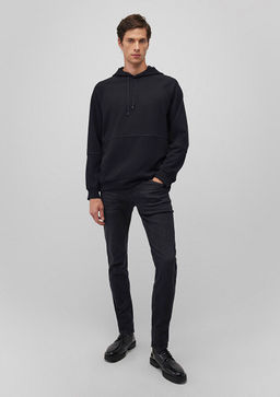 Kapusonlu Siyah Sweatshirt