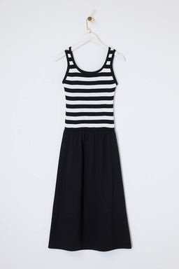 Siyah Maxi Triko Dokuma Etekli Elbise TWOSS26EL00175