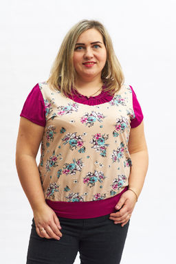 Футболка Фаина с кокеткой малина