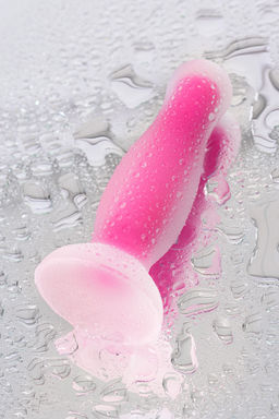 Анальная втулка, светящаяся в темноте, Beyond by Toyfa Cain Glow, силикон, розовый, 10 см