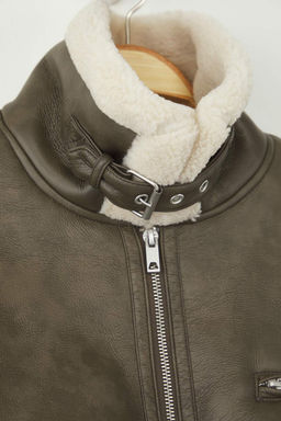 Fume Oversize Kal?p Pelus Detayl? Suni Deri Bomber Ceket Mont TWOAW26MO00010