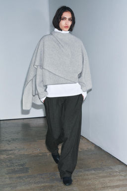 100% WOOL COAT WITH SCARF