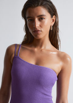 Traje de ba?o texturizado de un solo hombro - H&m фото 4
