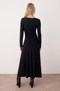 Siyah Duz Maxi Orme Elbise TWOAW26EL00210 - Trendyolmilla фото 4