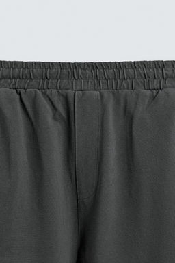 BERMUDA PIQU? REGULAR FIT LAVADO / Gris antracita