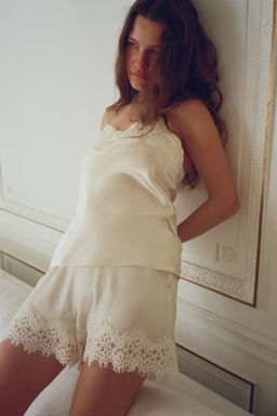 SHORTS MEZCLA SEDA ENCAJE / Crudo - Zara фото 2