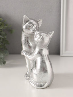 Фигурка полистоун Кот с кошкой. Поцелуй, серебро, 12?7.5?16 см
