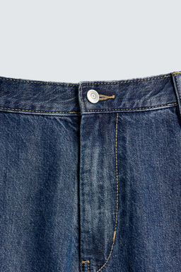 LIGHTWEIGHT DENIM STRAIGHT-LEG BERMUDA SHORTS - Zara фото 8