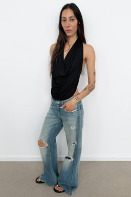 TOP HALTER DRAPEADO / Negro
