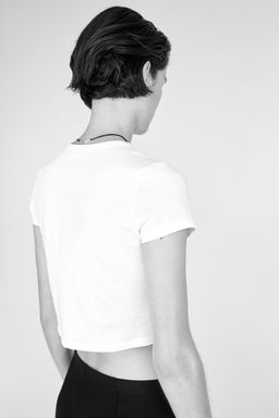 Camiseta cropped con detalles decorativos - H&m фото 4