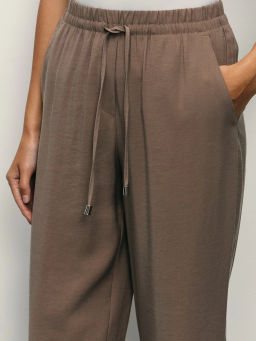 Зауженные брюки с эластичным поясом / Zarina фото 5