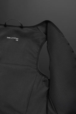 TECHNICAL SPORTS GILET - Zara фото 4