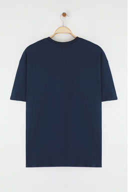 TRENDYOL MAN Mavi Oversize/Genis Kesim Nak?s Detayl? %100 Pamuk T-Shirt TMNSS25TS00199 - Trendyolmilla фото 4