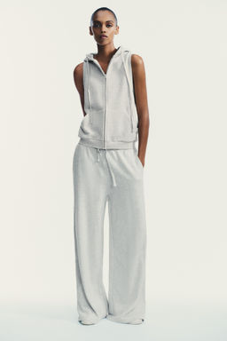 FLEECE HOODED GILET